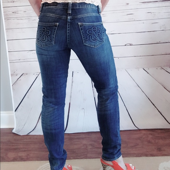 straight leg skinny jeans